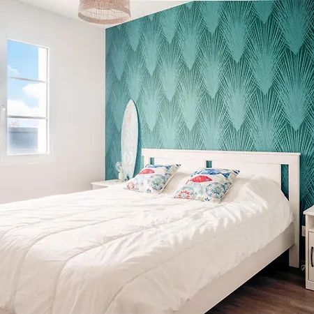 Grande Maison Moderne Pour 6 *